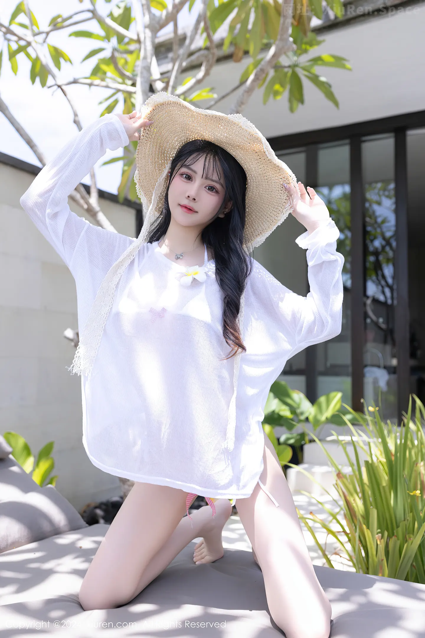 图片[3]-[XiuRen秀人网]VOL.8203 模特幼幼户外脱性感白T露白色三点式泳衣秀完美身材极致诱惑写真80P-秀人网官方网站